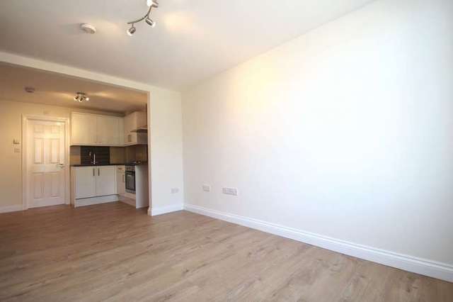  Image of 1 bedroom Flat to rent in Caedmon Road London N7 at Caedmon Road  London, N7 6DH