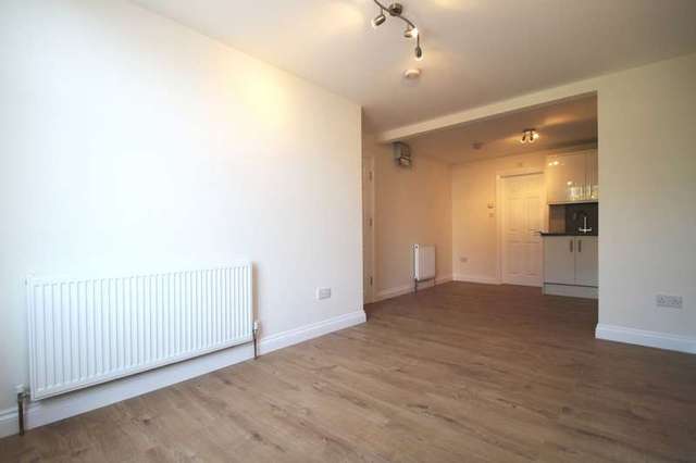  Image of 1 bedroom Flat to rent in Caedmon Road London N7 at Caedmon Road  London, N7 6DH