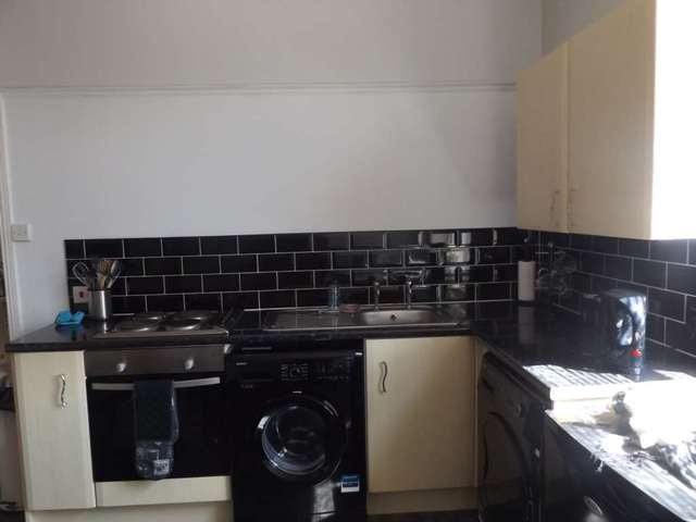  Image of 3 bedroom Detached house for sale in Canterbury Road Margate CT9 at Canterbury Road Westbrook Margate, CT9 5AX