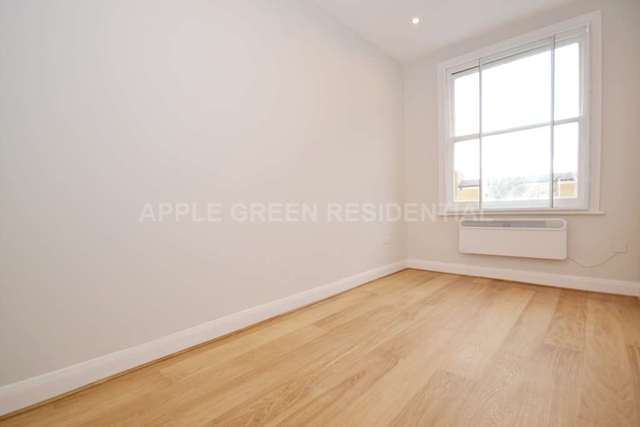  Image of 1 bedroom Apartment to rent in Chalk Farm Road London NW1 at Chalk Farm Road Chalk Farm London, NW1 8AN
