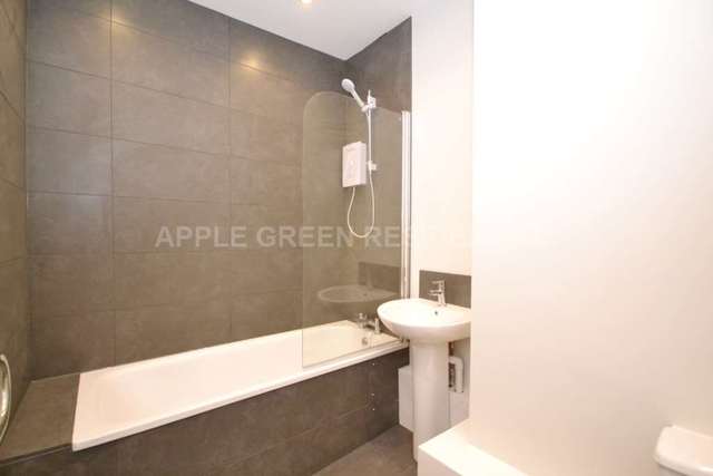  Image of 1 bedroom Apartment to rent in Chalk Farm Road London NW1 at Chalk Farm Road Chalk Farm London, NW1 8AN