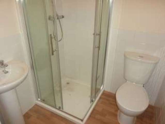  Image of 1 bedroom Flat to rent in Chase Road Southend-on-Sea SS1 at Chase Road  Southend-On-Sea, SS1 2RE