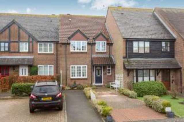  Image of 3 bedroom Terraced house for sale in Clydesdale Gardens Bognor Regis PO22 at Bognor Regis West Sussex North Bersted, PO22 9BE