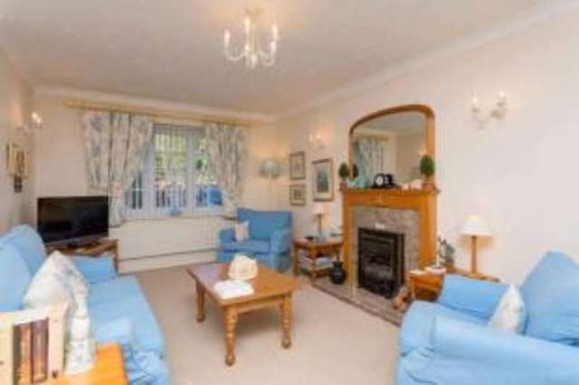  Image of 3 bedroom Terraced house for sale in Clydesdale Gardens Bognor Regis PO22 at Bognor Regis West Sussex North Bersted, PO22 9BE