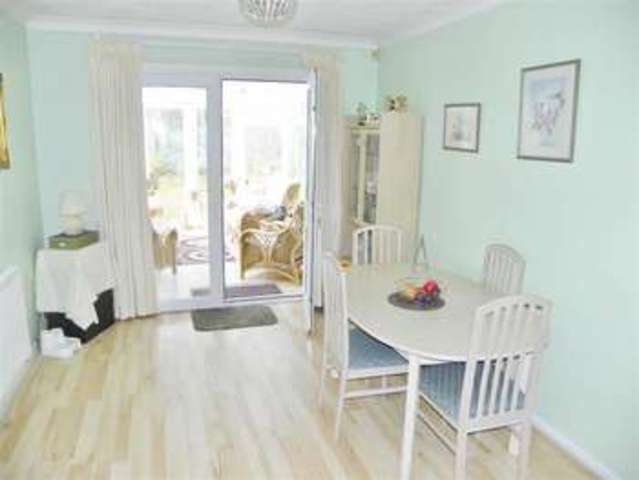  Image of 4 bedroom Property for sale in Cnap Llwyd Road Morriston Swansea SA6 at Cnap Llwyd Road Morriston Morriston, SA6 8NT