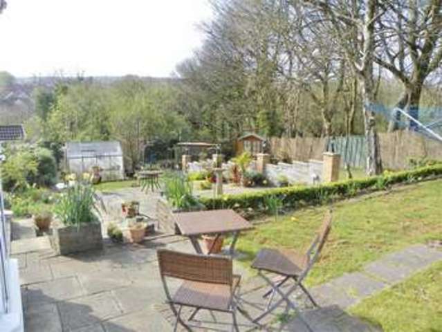 Image of 4 bedroom Property for sale in Cnap Llwyd Road Morriston Swansea SA6 at Cnap Llwyd Road Morriston Morriston, SA6 8NT