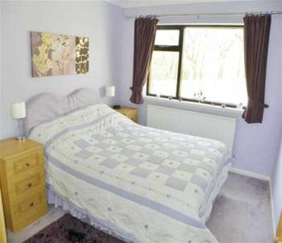  Image of 4 bedroom Property for sale in Cnap Llwyd Road Morriston Swansea SA6 at Cnap Llwyd Road Morriston Morriston, SA6 8NT