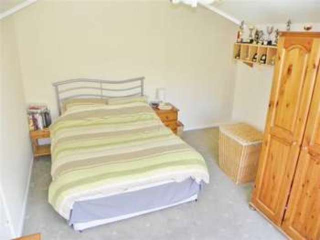  Image of 4 bedroom Property for sale in Cnap Llwyd Road Morriston Swansea SA6 at Cnap Llwyd Road Morriston Morriston, SA6 8NT