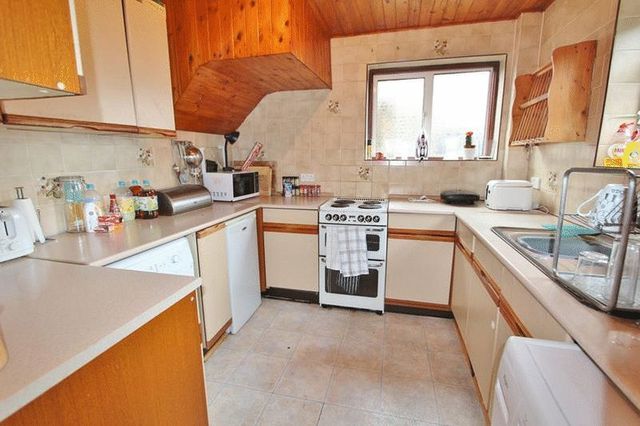  Image of 3 bedroom Semi-Detached house for sale in Crowborough Drive Warlingham CR6 at Crowborough Drive  WARLINGHAM, CR6 9SJ