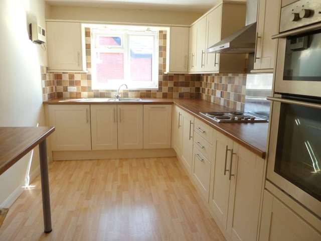  Image of 2 bedroom Apartment for sale in Clifton Drive Lytham St. Annes FY8 at Clifton Drive Lytham Lytham St Annes, FY8 1BZ