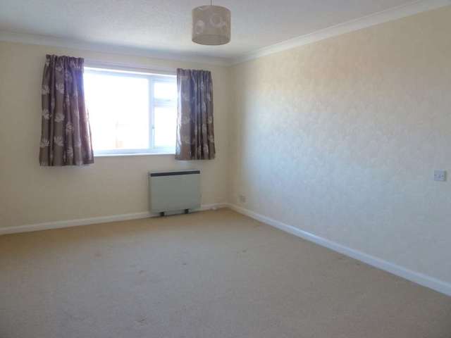  Image of 2 bedroom Apartment for sale in Clifton Drive Lytham St. Annes FY8 at Clifton Drive Lytham Lytham St Annes, FY8 1BZ