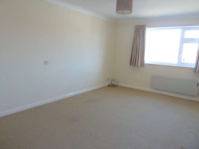  Image of 2 bedroom Apartment for sale in Clifton Drive Lytham St. Annes FY8 at Clifton Drive Lytham Lytham St Annes, FY8 1BZ