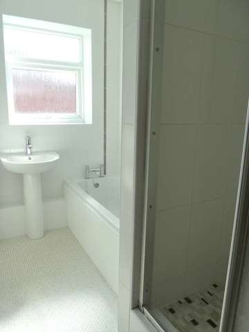 Image of 2 bedroom Apartment for sale in Clifton Drive Lytham St. Annes FY8 at Clifton Drive Lytham Lytham St Annes, FY8 1BZ