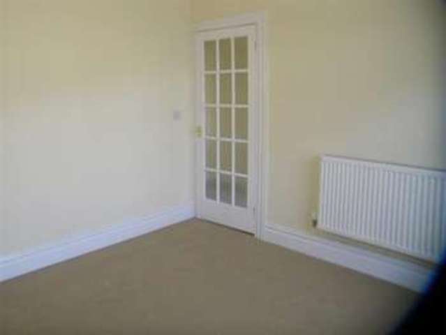  Image of 3 bedroom Property for sale in Culfor Road Loughor Swansea SA4 at Culfor Road Loughor Loughor, SA4 6TY