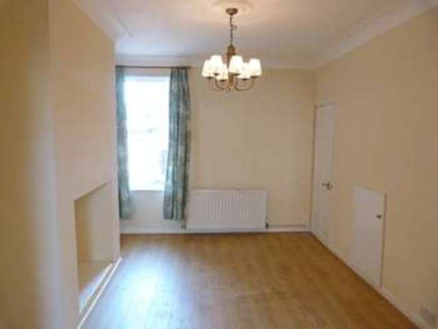  Image of 2 bedroom Terraced house to rent in Cumberland Street Warrington WA4 at Cumberland Street Latchford Warrington, WA4 1EY