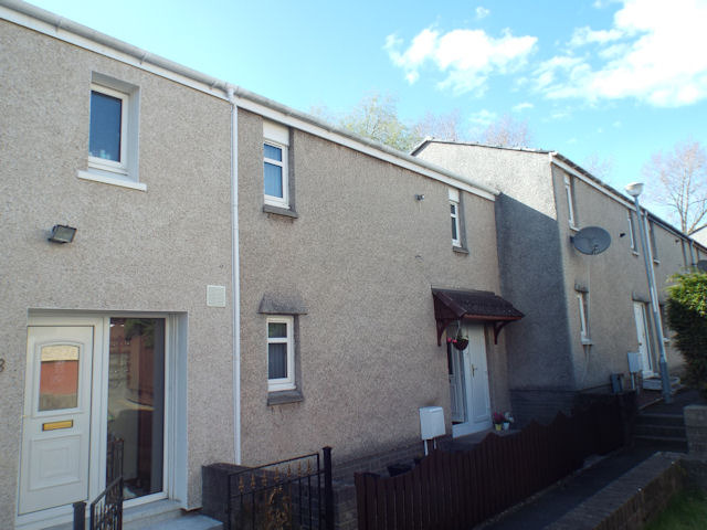  Image of 2 bedroom Terraced house to rent in Dee Path Holytown Motherwell ML1 at Holytown North Lanarkshire North Lanarkshire, ML1 4SX