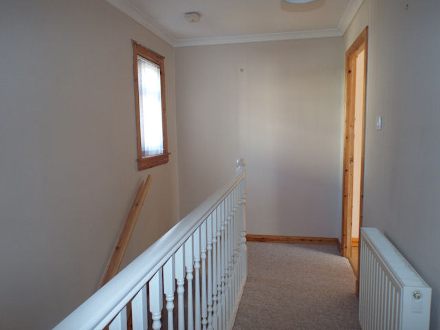  Image of 2 bedroom Terraced house to rent in Dee Path Holytown Motherwell ML1 at Holytown North Lanarkshire North Lanarkshire, ML1 4SX