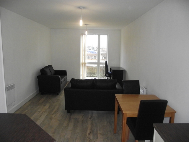  Image of 1 bedroom Apartment to rent in Essex Street Birmingham B5 at City Centre West Midlands Birmingham, B5 4TR