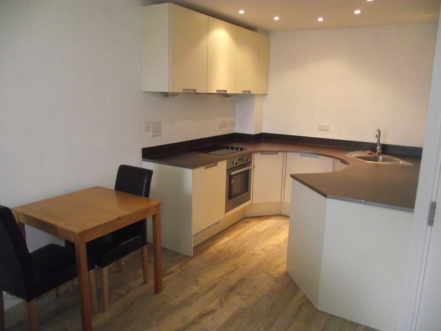  Image of 1 bedroom Apartment to rent in Essex Street Birmingham B5 at City Centre West Midlands Birmingham, B5 4TR