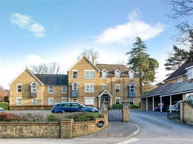  Image of 2 bedroom Flat to rent in Epsom Road Guildford GU1 at 82 Epsom Road  Guildford, GU1 2BX