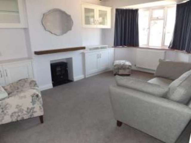  Image of 2 bedroom Bungalow for sale in Linkway Church Crookham Fleet GU52 at Fleet Hampshire Church Crookham, GU52 7UN
