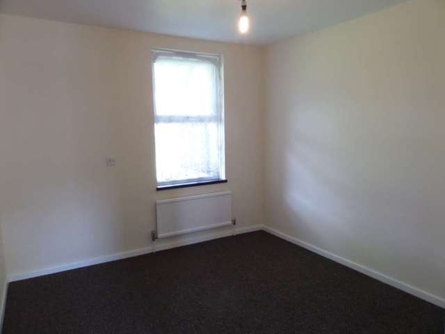  Image of 1 bedroom Flat to rent in Garden Close London SE12 at Garden Close Grove Park London, SE12 9TG