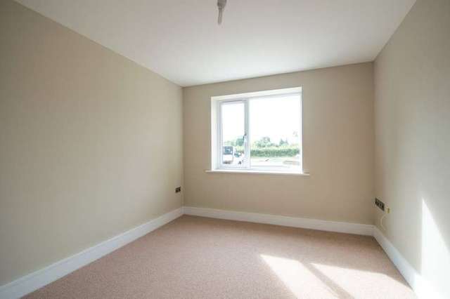  Image of 5 bedroom Detached house for sale in Gloucester Road Welland Malvern WR13 at Welland Malvern Worcestershire, WR13 6LA