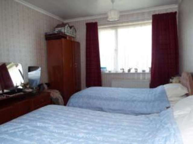  Image of 2 bedroom Bungalow for sale in Godman Close Bognor Regis PO21 at Bognor Regis West Sussex Aldwick, PO21 4BJ