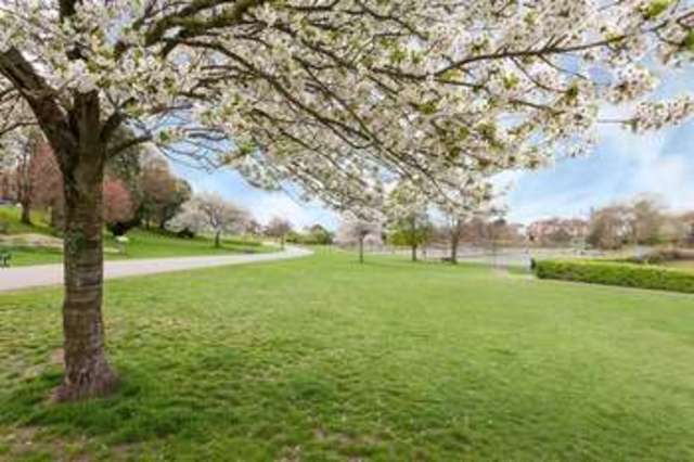  Image of 2 bedroom Flat for sale in Goldstone Crescent Hove BN3 at Goldstone Crescent  Hove, BN3 6LY