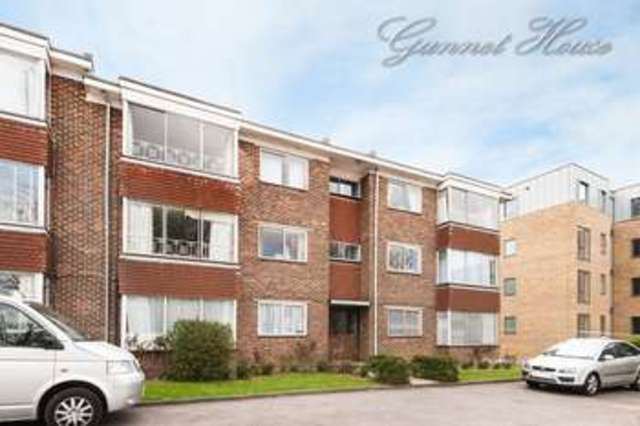  Image of 2 bedroom Flat for sale in Goldstone Crescent Hove BN3 at Goldstone Crescent  Hove, BN3 6LY