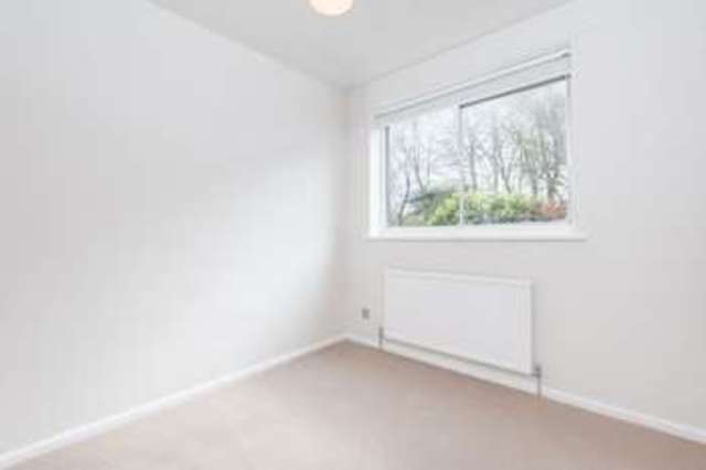  Image of 2 bedroom Flat for sale in Goldstone Crescent Hove BN3 at Goldstone Crescent  Hove, BN3 6LY