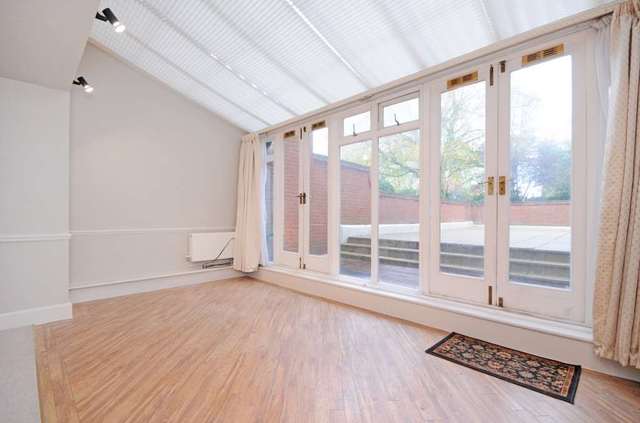 Image of 2 bedroom Apartment to rent in Fitzjohns Avenue London NW3 at Fitzjohn`s Avenue  London, NW3 6PH
