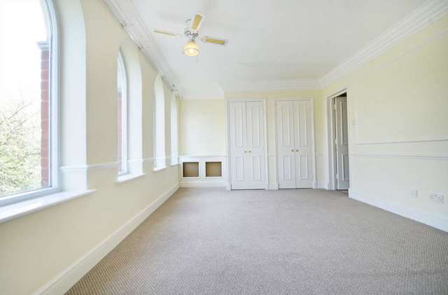  Image of 2 bedroom Apartment to rent in Fitzjohns Avenue London NW3 at Fitzjohn`s Avenue Hampstead London, NW3 6PH