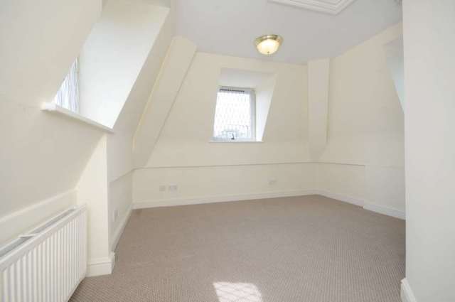  Image of 2 bedroom Apartment to rent in Fitzjohns Avenue London NW3 at Fitzjohn`s Avenue Hampstead London, NW3 6PH