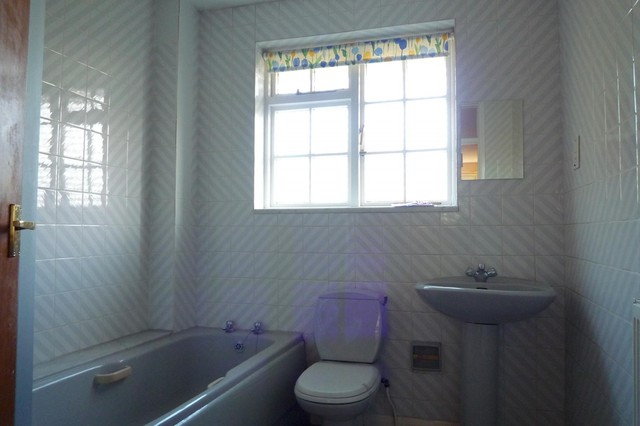  Image of 4 bedroom Detached house to rent in Holly Grove Fareham PO16 at Fareham, PO16 7UP