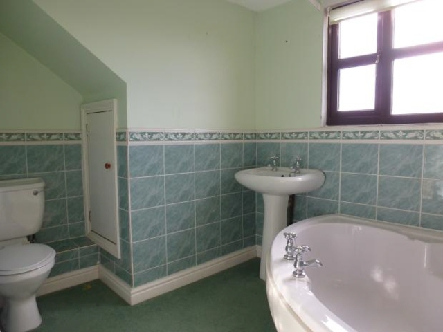  Image of 5 bedroom Detached house to rent in Lychgate Drive Waterlooville PO8 at Horndean Waterlooville Waterlooville, PO8 9QE