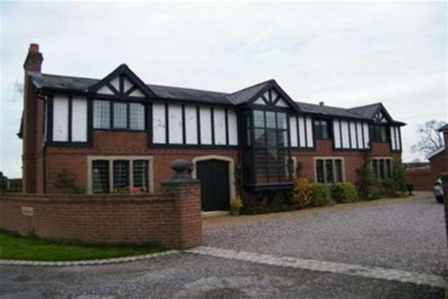  Image of 4 bedroom Detached house to rent in Hugh Barn Lane New Longton Preston PR4 at Preston, PR4 4SQ
