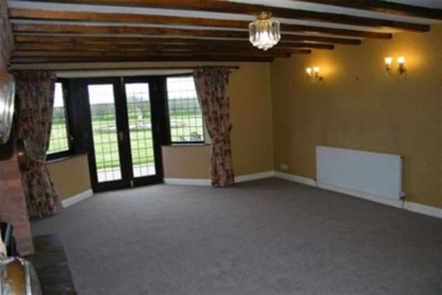  Image of 4 bedroom Detached house to rent in Hugh Barn Lane New Longton Preston PR4 at Preston, PR4 4SQ