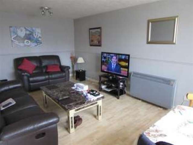  Image of 2 bedroom Property for sale in High Street North Dunstable LU6 at Kingsmead Court Dunstable Dunstable, LU6 1NQ