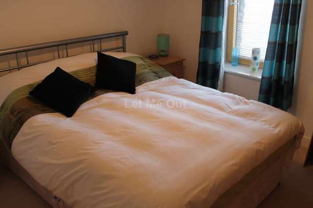  Image of 2 bedroom Apartment to rent in Knightstone Causeway Weston-super-Mare BS23 at Knightstone Causeway  Weston Super Mare, BS23 2AD