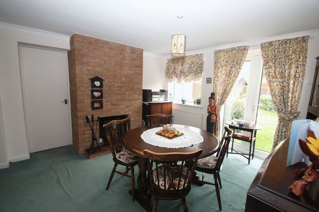  Image of 3 bedroom Detached house for sale in Lees Crescent Whitwick Coalville LE67 at Lees Crescent  Whitwick, LE67 5GS