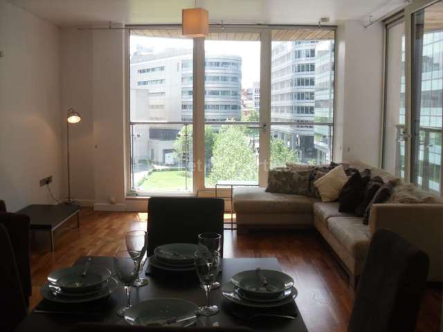  Image of 2 bedroom Apartment to rent in Leftbank Manchester M3 at Leftbank  Manchester, M3 3AE