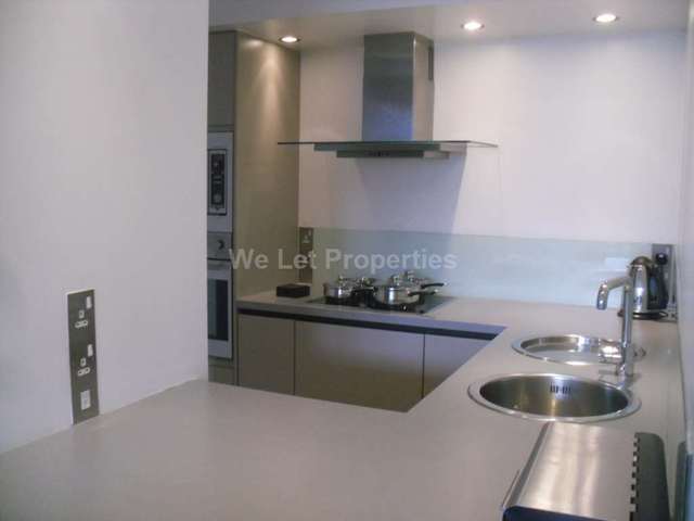  Image of 2 bedroom Apartment to rent in Leftbank Manchester M3 at Leftbank  Manchester, M3 3AE