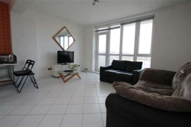  Image of 1 bedroom Flat to rent in Lewisham Park London SE13 at London, SE13 6QN