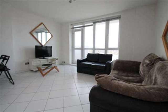  Image of 1 bedroom Flat to rent in Lewisham Park London SE13 at London, SE13 6QN