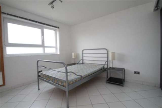  Image of 1 bedroom Flat to rent in Lewisham Park London SE13 at London, SE13 6QN