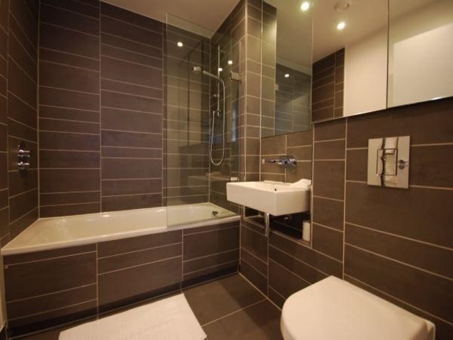  Image of 1 bedroom Flat to rent in Clement Avenue London SW4 at CLAPHAM, SW4 7BF