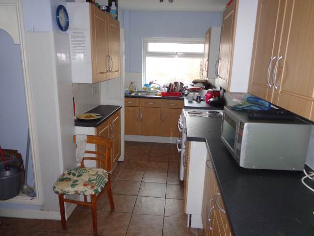  Image of 5 bedroom Detached house to rent in Llanishen Street Heath Cardiff CF14 at Cardiff  Roath, CF14 3QD