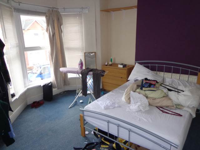  Image of 5 bedroom Detached house to rent in Llanishen Street Heath Cardiff CF14 at Cardiff  Roath, CF14 3QD