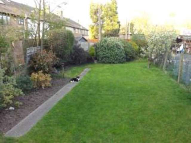  Image of 3 bedroom Terraced house for sale in Brettenham Avenue London E17 at London  Walthamstow, E17 5DG